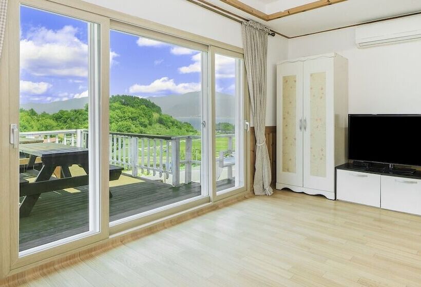 Namhae Hanuri Pension