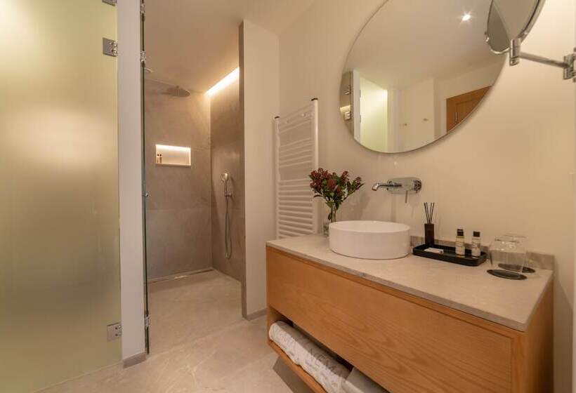 Nema Boutique Hotel & Spa