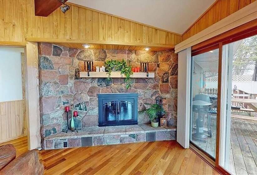 Oak Ridge Lake House