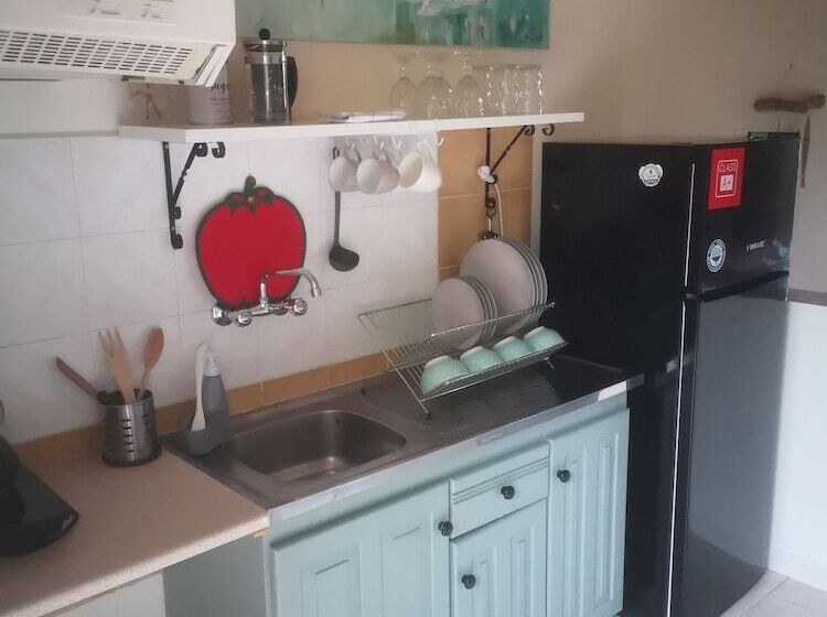 פנסיון Achillion B&b