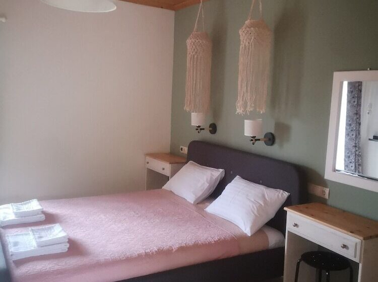 膳宿费 Achillion B&b