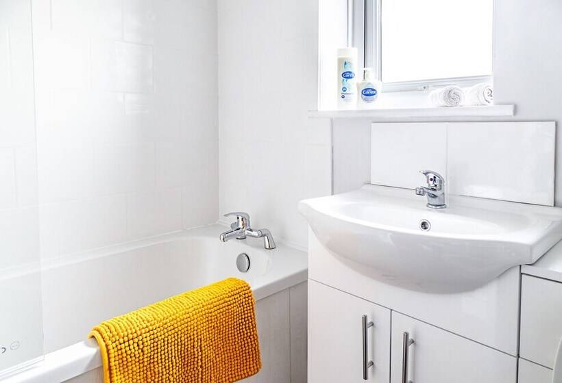 פנסיון Mill Charm