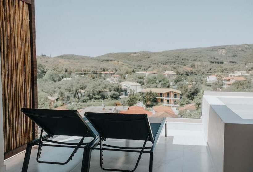 بنسيون Somnus Suites