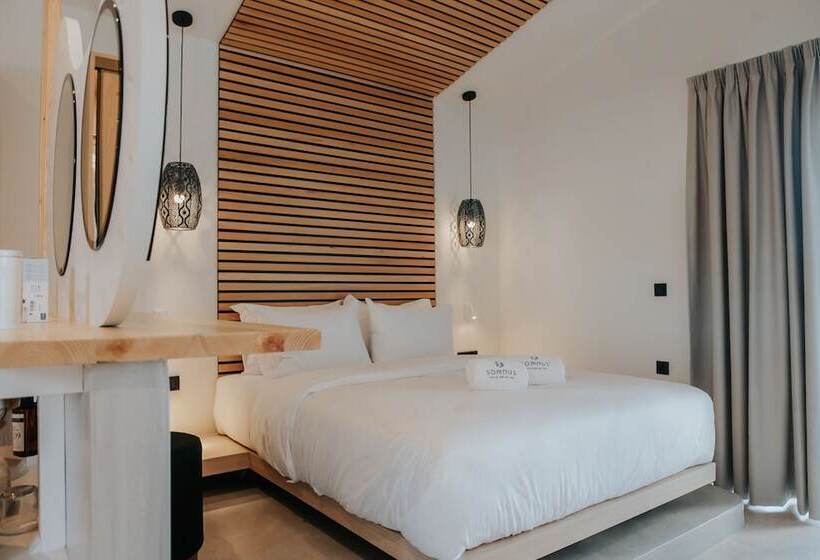 بنسيون Somnus Suites