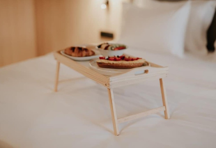 بنسيون Somnus Suites