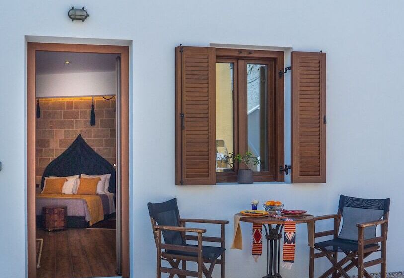 膳宿费 Utopia Luxury Suites