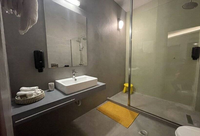 膳宿费 Utopia Luxury Suites