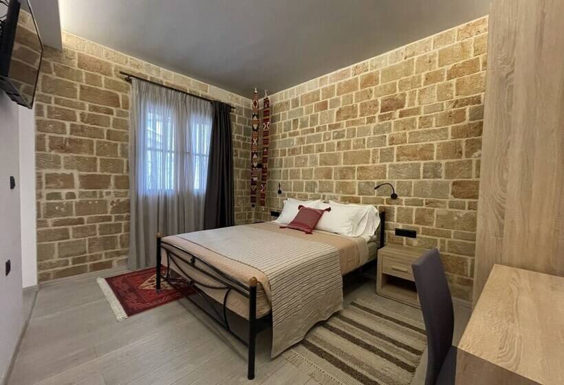 膳宿费 Utopia Luxury Suites