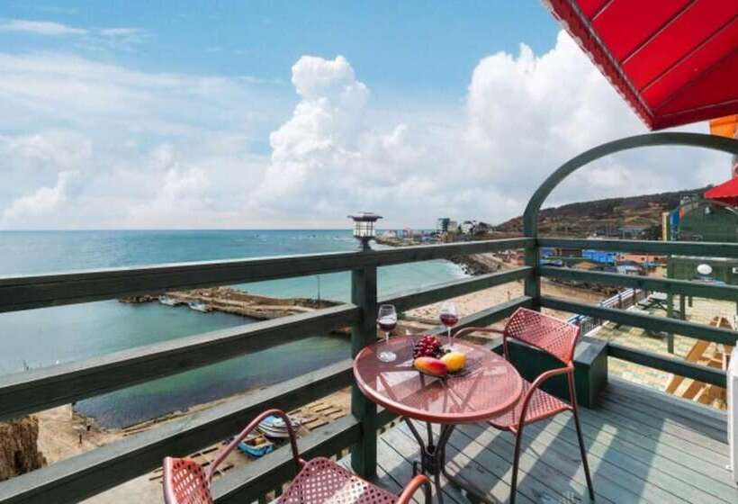 Pohang Blue Coral Pension