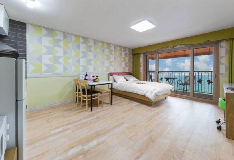 Pohang Blue Coral Pension