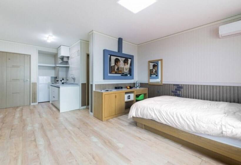 Pohang Blue Coral Pension