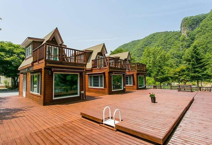 Pyeongchanggang Healing House Pension