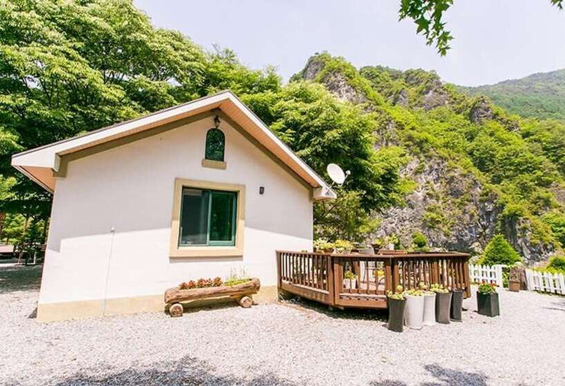 Pyeongchanggang Healing House Pension