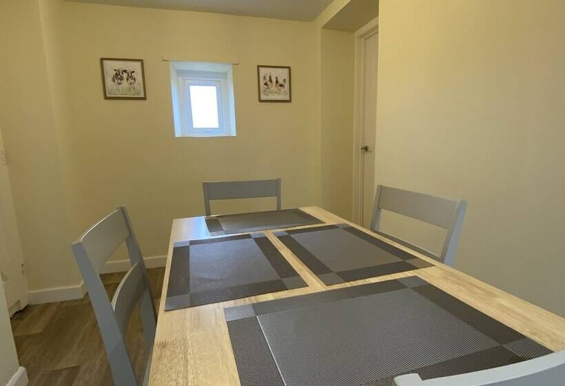 Rattlebeck Farm Holiday Cottage