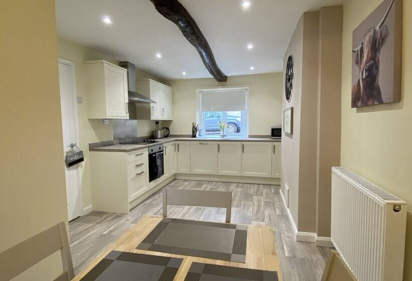 Rattlebeck Farm Holiday Cottage