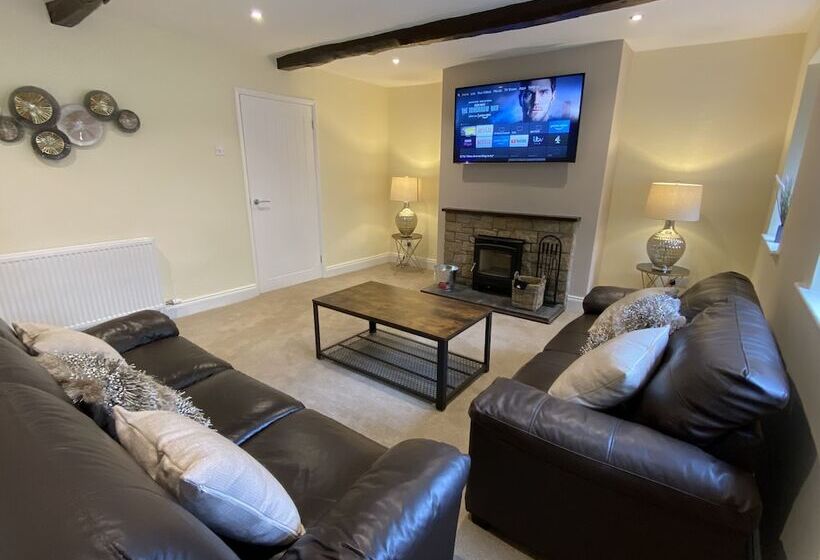 Rattlebeck Farm Holiday Cottage