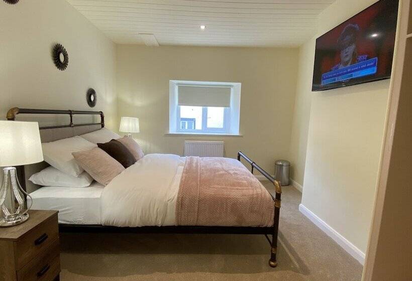 Rattlebeck Farm Holiday Cottage