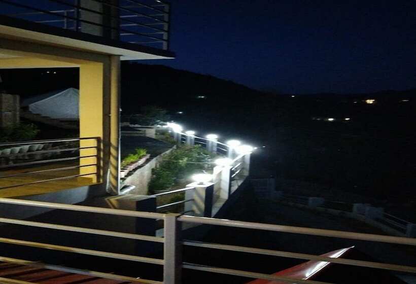 リゾートホテル D Jungle Dabas Cottages