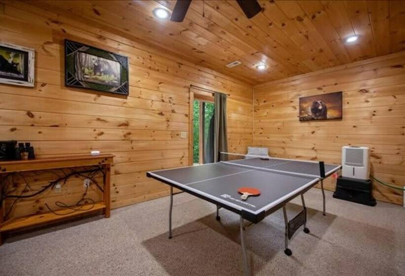 Ricks Retreat Charming Log Cabin Firepit Ping Pong Hot Tub Close To Blue Ridge