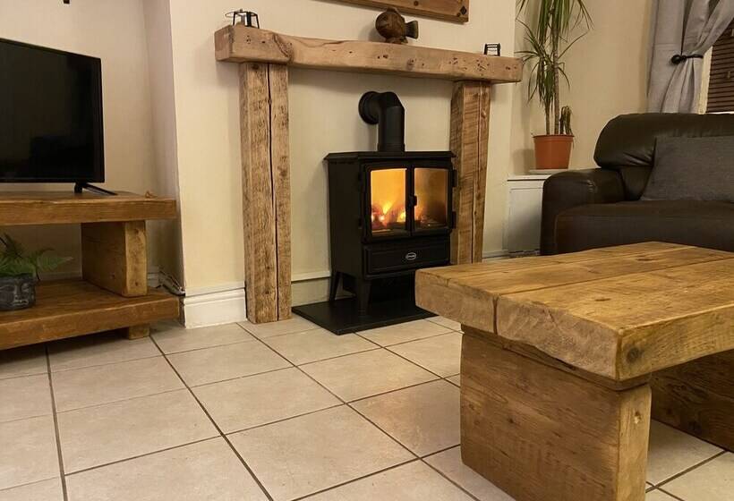 Riverbank Cottage Lake District, Double Balcony