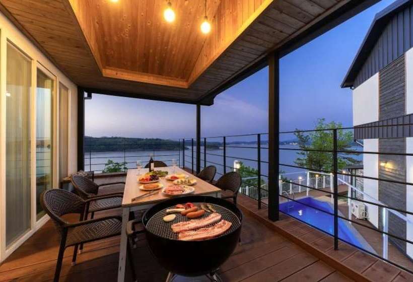 Sacheon Haewoolim Pension