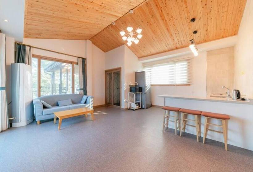 Sacheon Haewoolim Pension