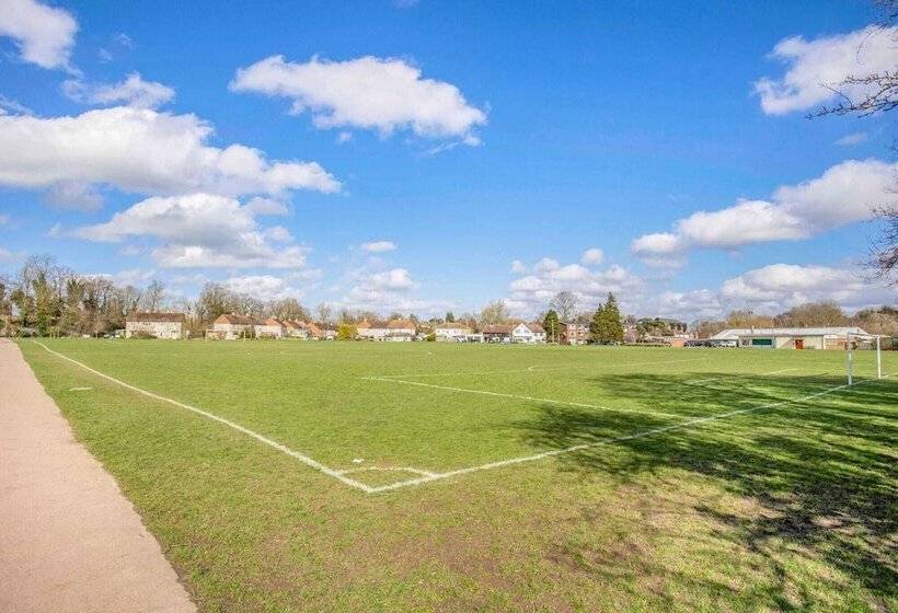 Stunning Character 2bed Cottage In St Albans Wifi