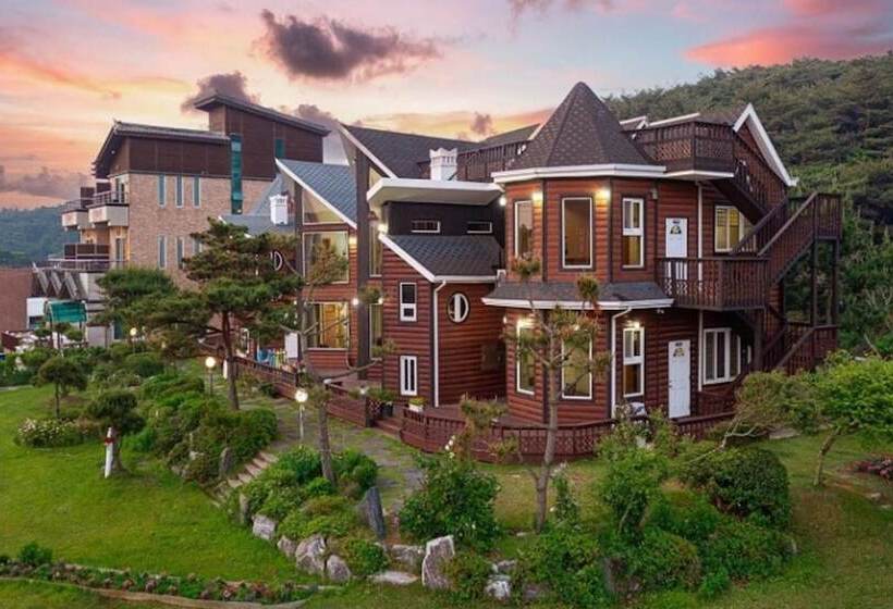 Taean Batgae Ocean Pension