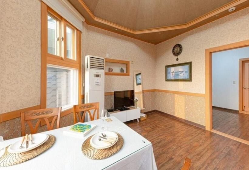 Taean Batgae Ocean Pension