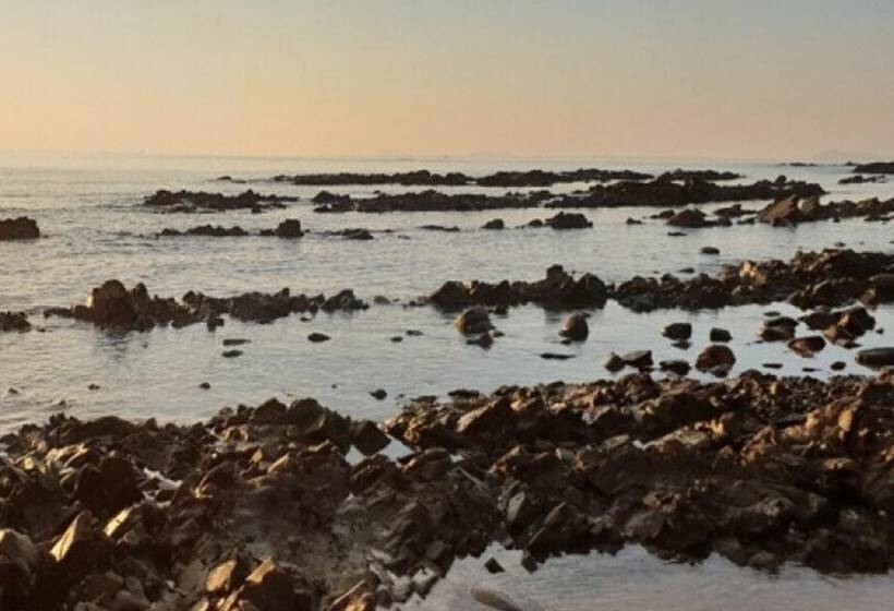 Taean Bohemia Village Pension