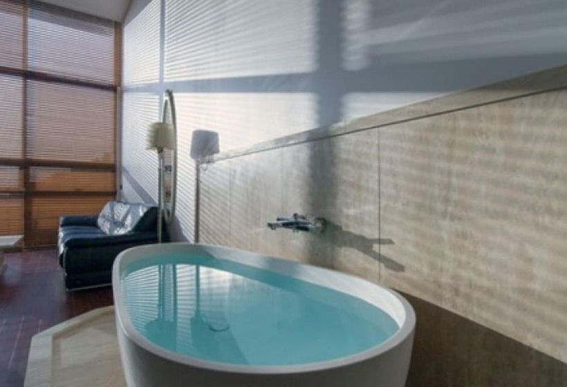 Taean Bohemia Village Pension