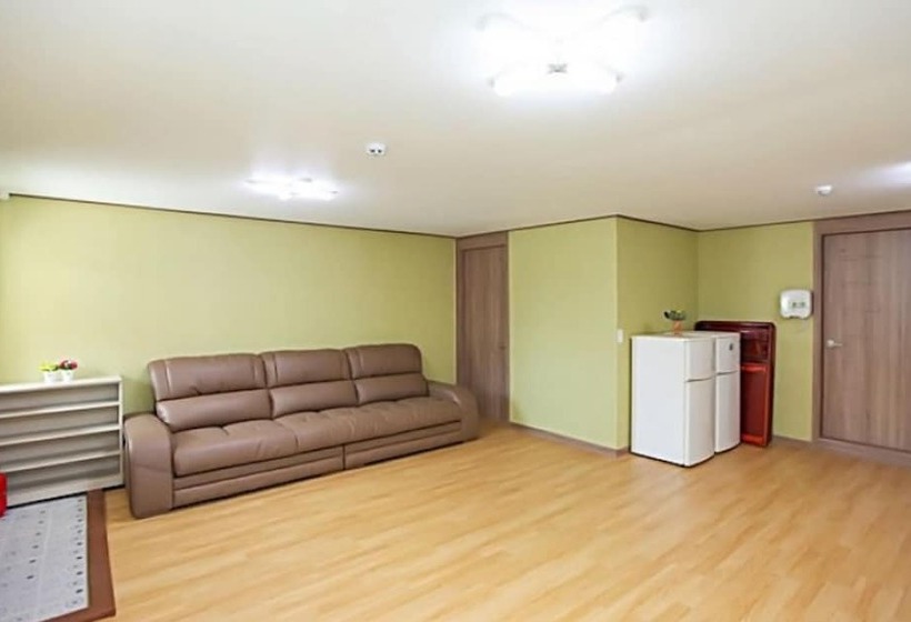 Taean Sea Aroma House Pension