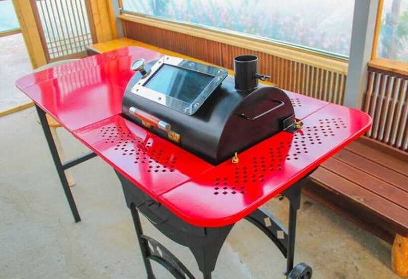 Taean Songjuk Gaheon Pension