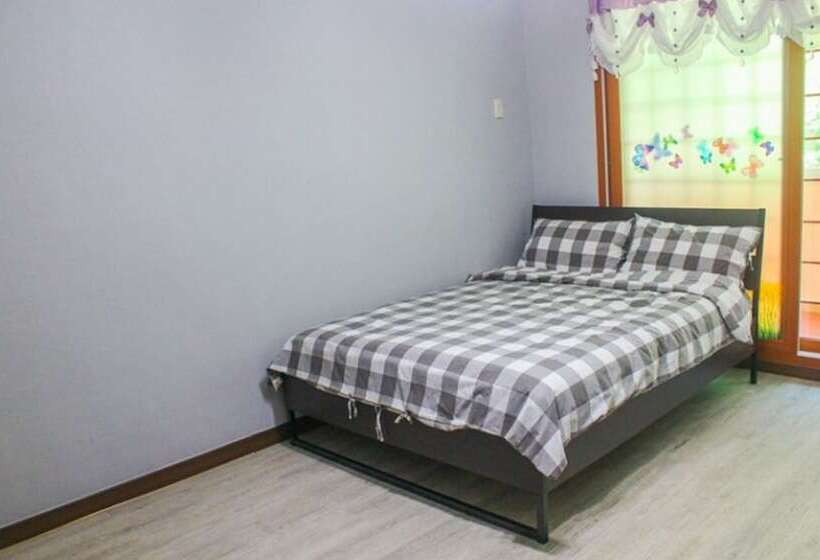 Taean Songjuk Gaheon Pension