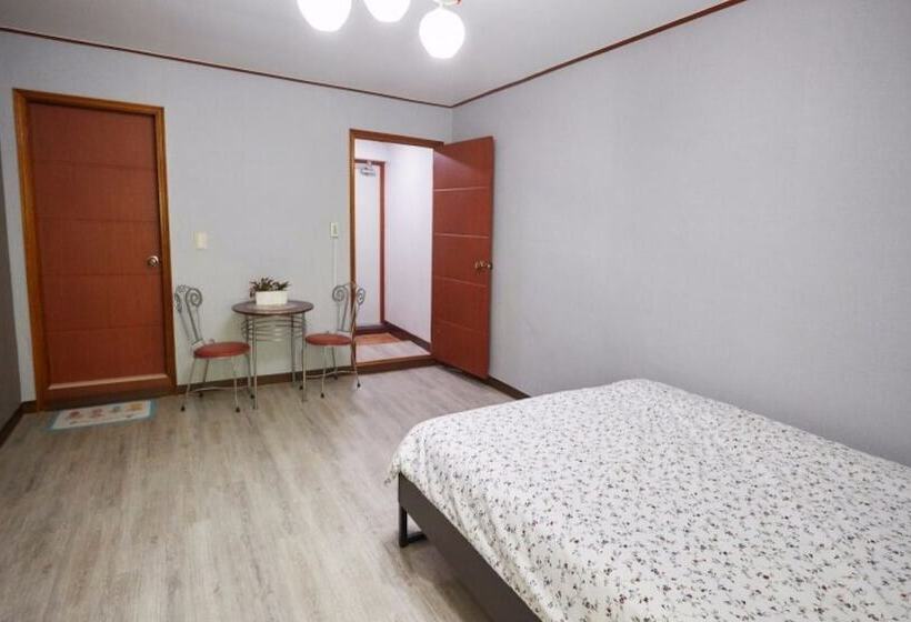 Taean Songjuk Gaheon Pension