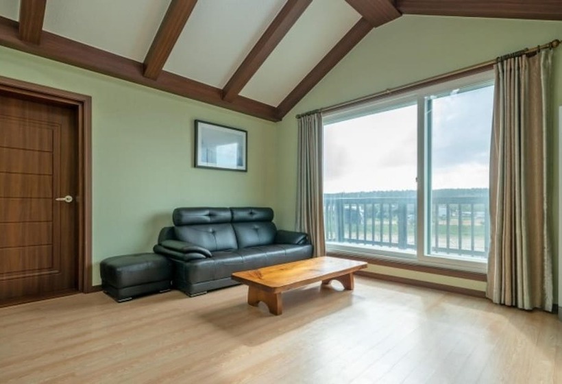 Taean The Morning Sea Pension