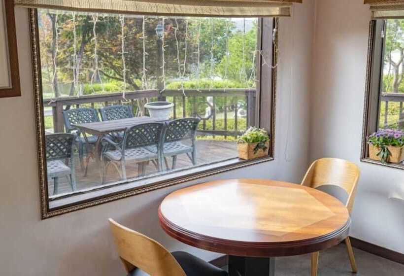 Taean The Nature And Lake Pension