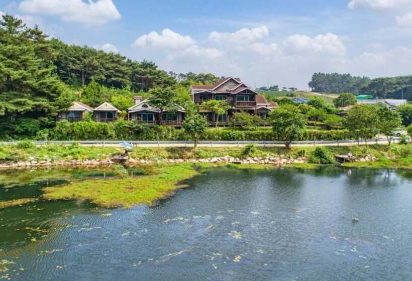 Taean The Nature And Lake Pension