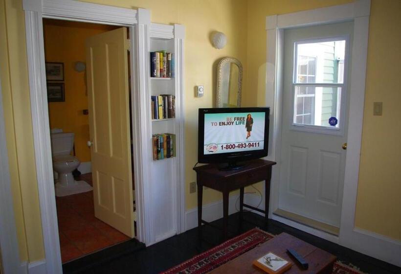 The Garrison House Inn