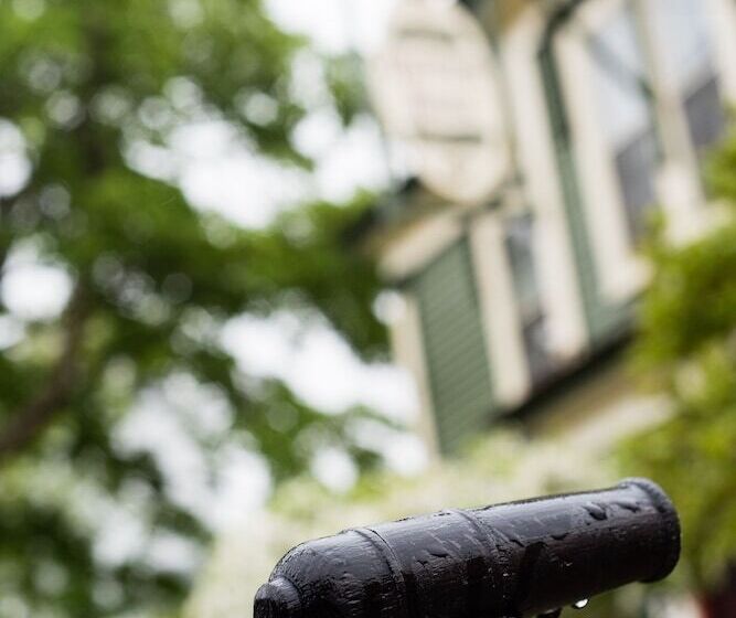 The Garrison House Inn