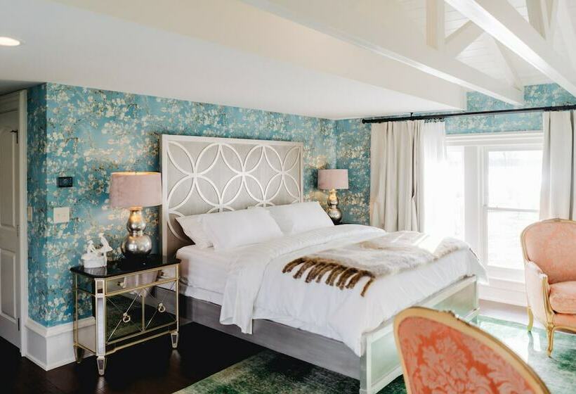 The Lilley Mansion Bed & Breakfast