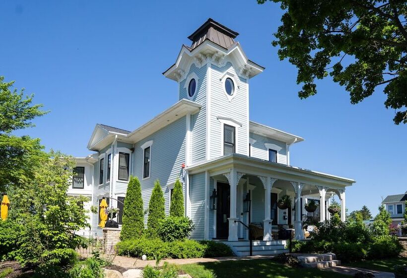 The Lilley Mansion Bed & Breakfast