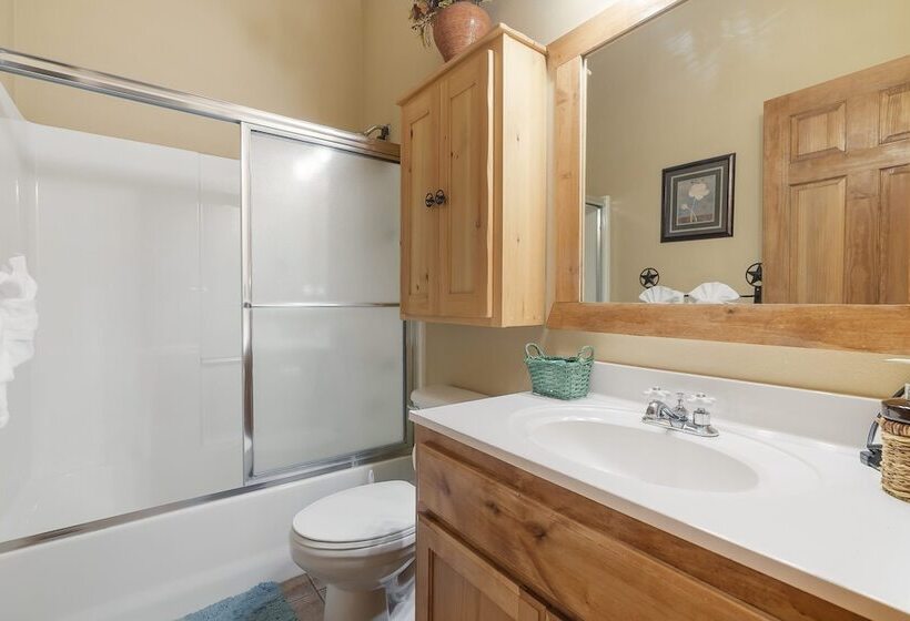 The Lodge On The Creek Branson West Cabin W/ Beautiful Views