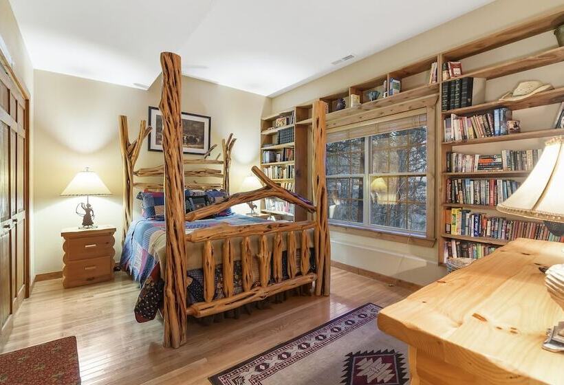 The Lodge On The Creek Branson West Cabin W/ Beautiful Views