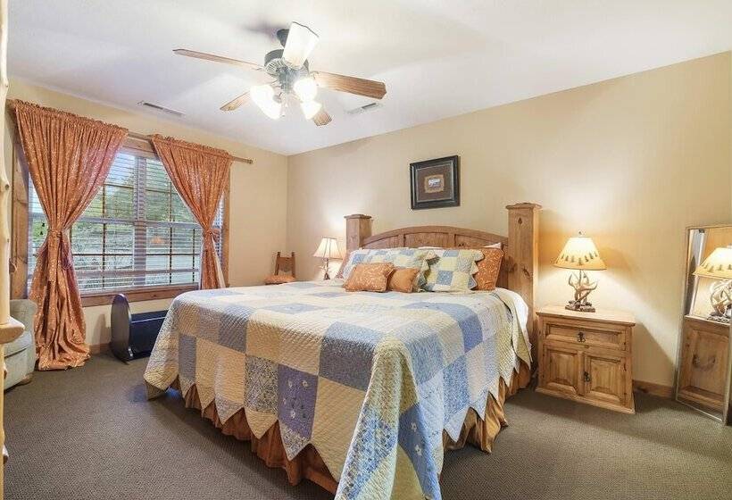 The Lodge On The Creek Branson West Cabin W/ Beautiful Views