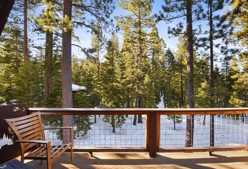 Woodside Hideout Hop Away From Activities