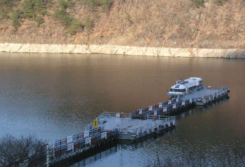 Worak Pensionville Gauguin S House