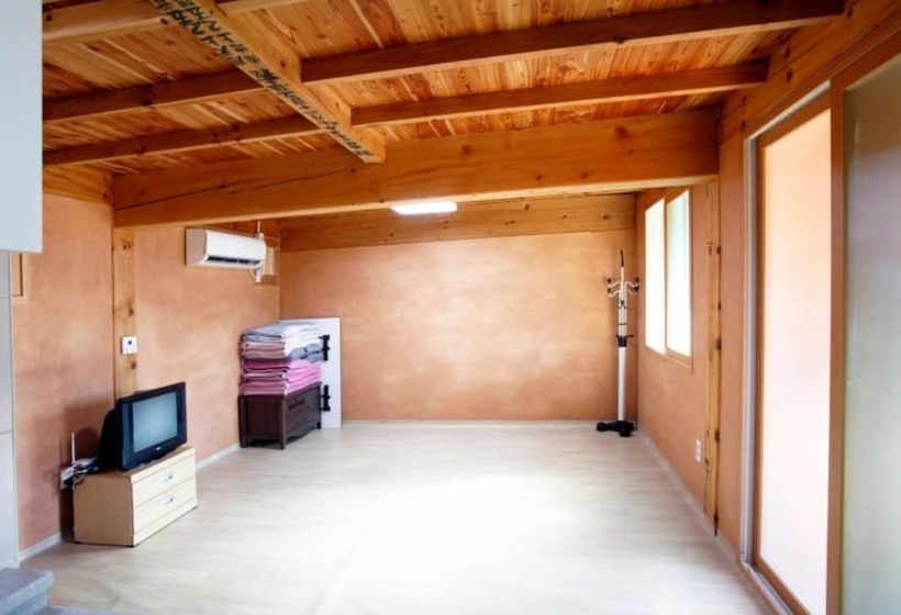 Yangpyeong Seohu Eco Village Pension