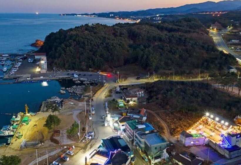 Yangyang Vintage House Pension