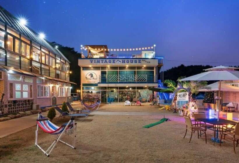 Yangyang Vintage House Pension